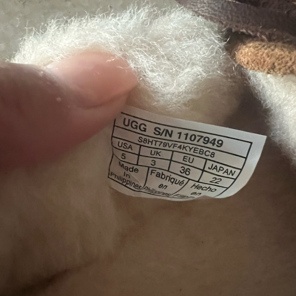 UGG moccasins, youth 5